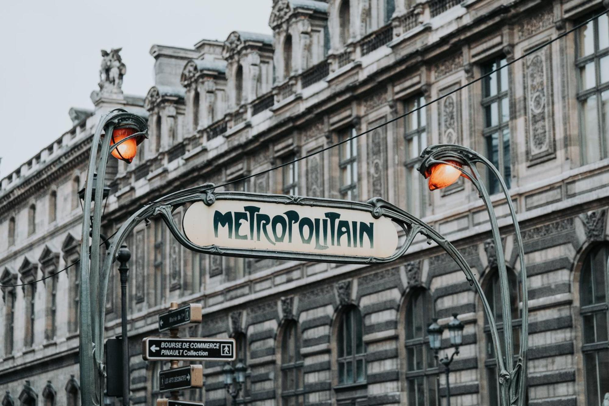 Austin'S Saint Lazare Hotel Paris Exteriör bild